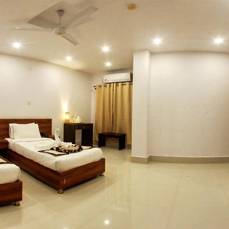 Kp Residency Mangaldai Kültér fotó